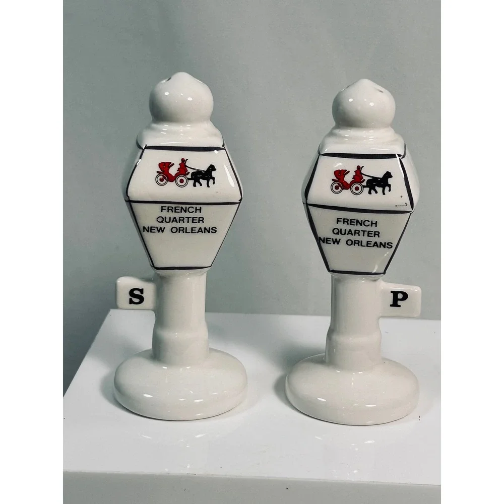 Vintage French Quarter New Orleans Street Lamp Salt and Pepper Shakers Set White
